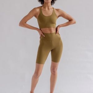 Girlfriend Collective FLOAT Cleo Bra + Seamless Bike Shorts SET in Fern